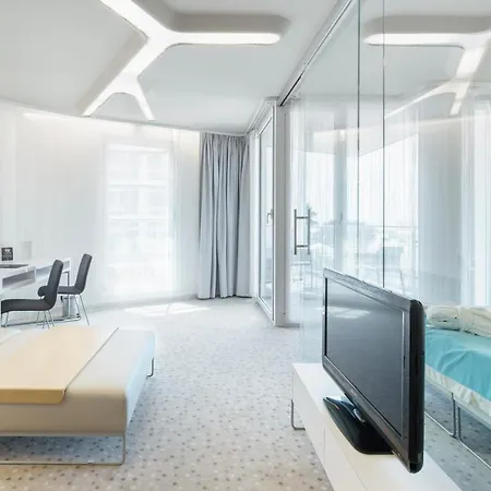 Resort Ultra Marine By Zdrojowa 5*